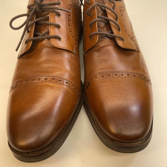 Cole Haan Dress shoes 10M like new condition